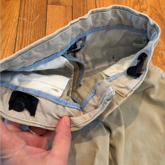 Gap Kids Khaki Shorts - Picture 3 of 4